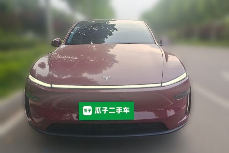 Used Tesla Model Y 2025 Long-Range All-Wheel Drive First Edition Front