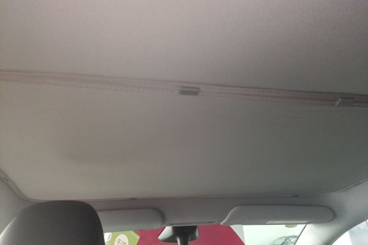 Used Tesla Model Y 2025 Rear-Wheel-Drive Version Headliner