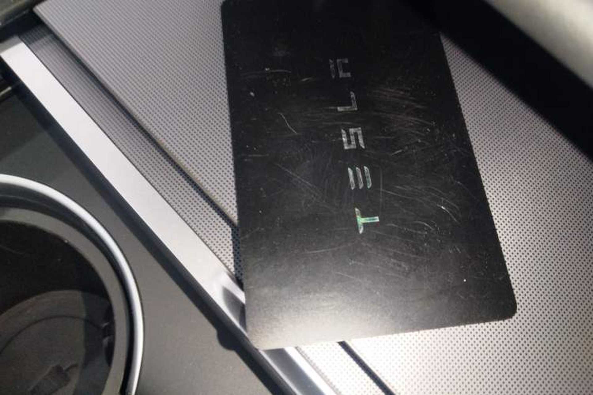 Used Tesla Model Y 2025 Long-Range All-Wheel-Drive Version Interior 1