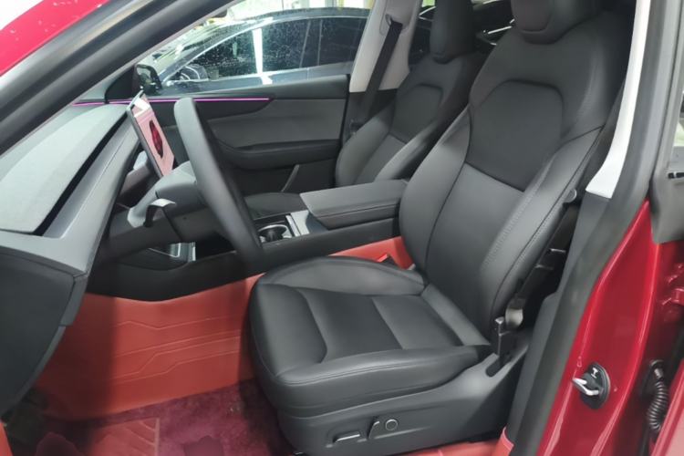 Used Tesla Model Y 2025 Rear-Wheel-Drive Version Left Front Seat