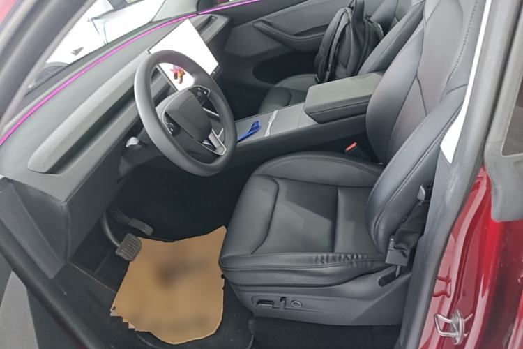 Used Tesla Model Y 2025 Rear-Wheel-Drive Version Left Front Seat