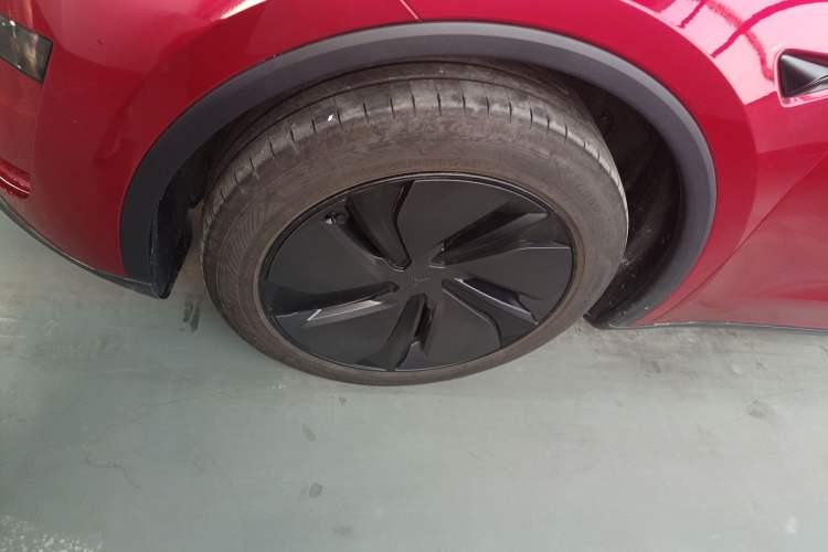 Used Tesla Model Y 2025 Rear-Wheel-Drive Version Left Front Wheel Hub