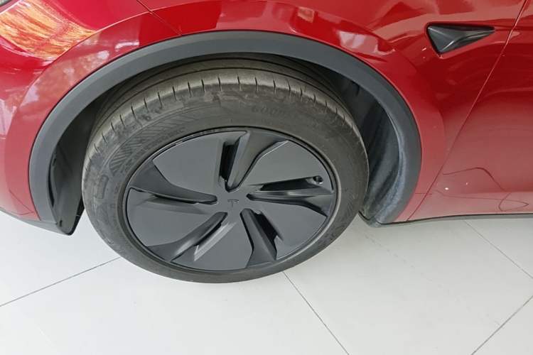 Used Tesla Model Y 2025 Rear-Wheel-Drive Version Left Front Wheel Hub
