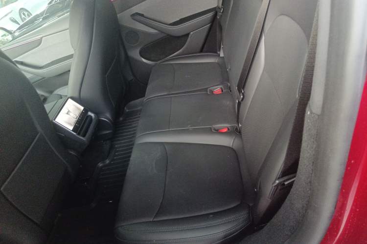 Used Tesla Model Y 2025 Rear-Wheel-Drive Version Left Rear Seat