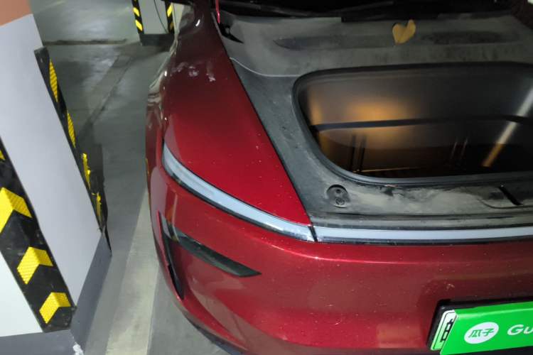 Used Tesla Model Y 2025 Long-Range All-Wheel-Drive Version Right Front Headlight