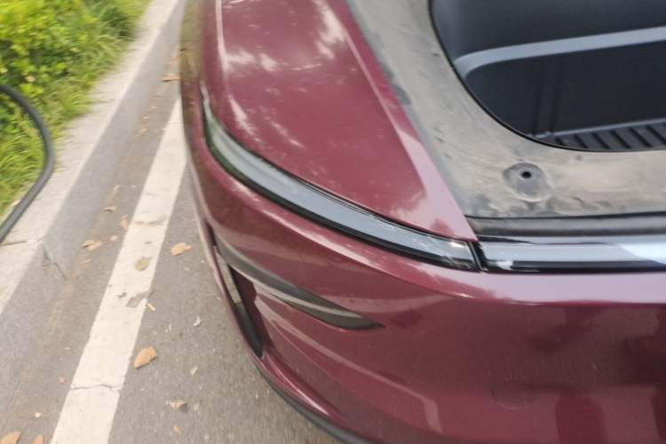 Used Tesla Model Y 2025 Long-Range All-Wheel Drive First Edition Right Front Headlight