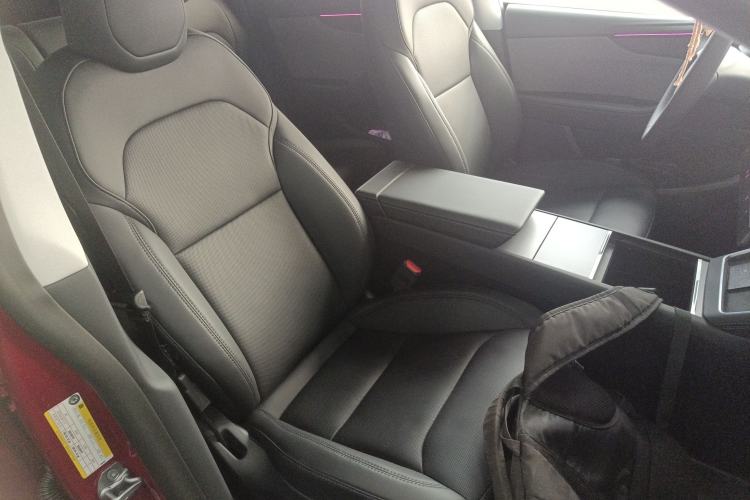 Used Tesla Model Y 2025 Rear-Wheel-Drive Version Right Front Seat