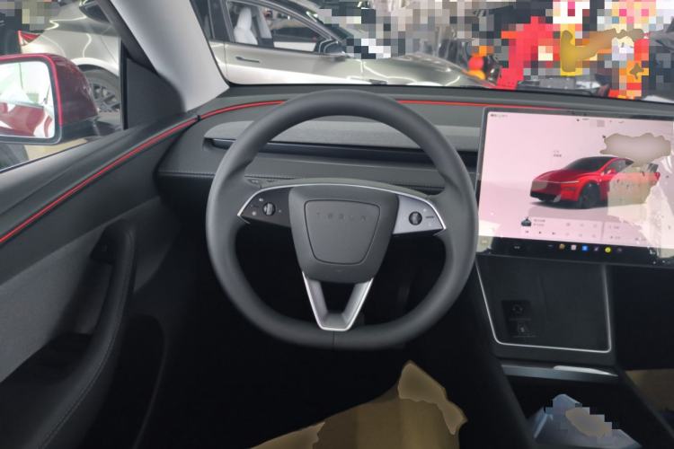 Used Tesla Model Y 2025 Rear-Wheel-Drive Version Steering Wheel
