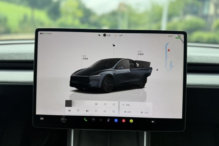 Used Tesla Model Y 2025 Rear-Wheel Drive First Edition Audio And AC Panel