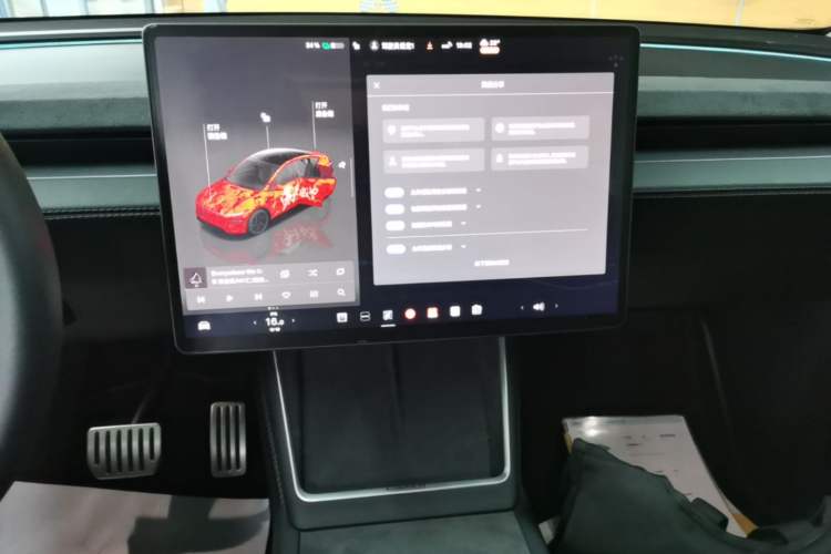 Used Tesla Model Y 2025 Long-Range All-Wheel Drive First Edition Audio And AC Panel