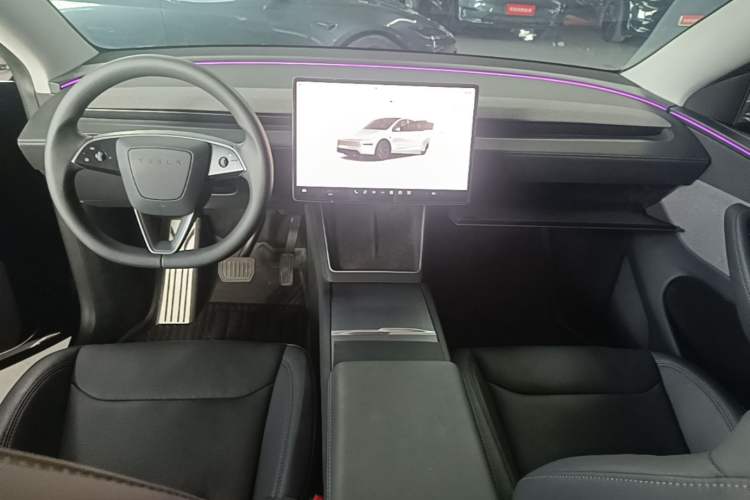 Used Tesla Model Y 2025 Rear-Wheel-Drive Version Center Console