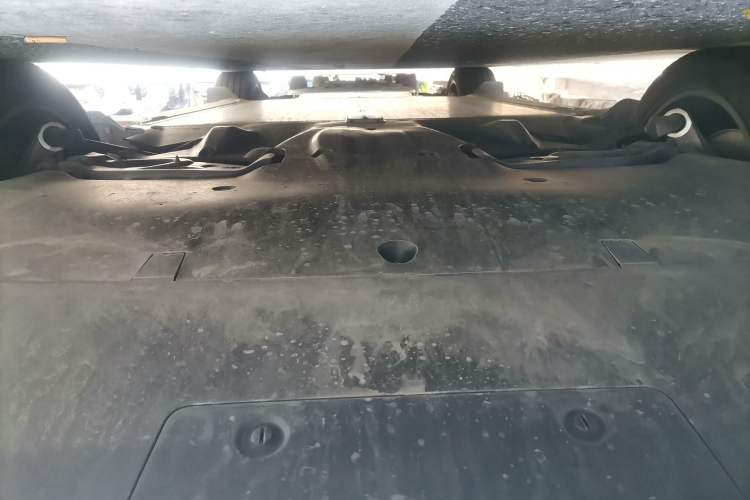 Used Tesla Model Y 2025 Rear-Wheel Drive First Edition Chassis Rear