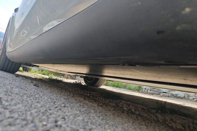 Used Tesla Model Y 2025 Rear-Wheel-Drive Version Chassis Rear Left