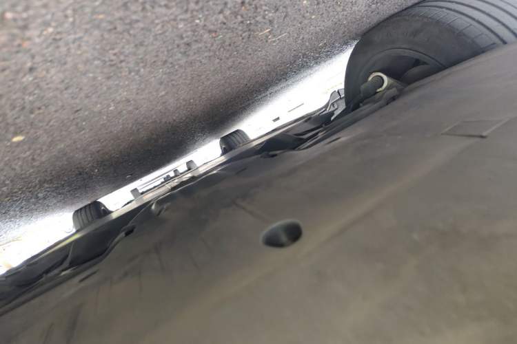Used Tesla Model Y 2025 Long-Range All-Wheel Drive First Edition Chassis Rear