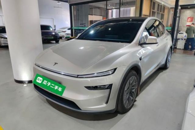Used Tesla Model Y L 2025 Model Long-Range All-Wheel-Drive Version
