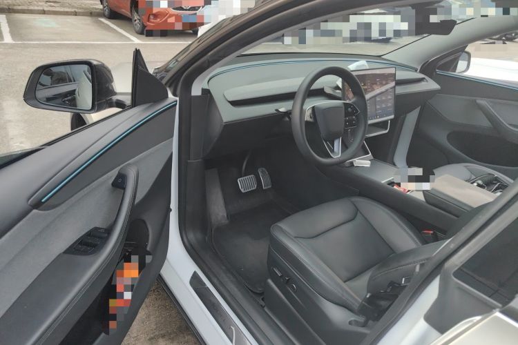 Used Tesla Model Y 2025 Rear-Wheel-Drive Version Driver Seat