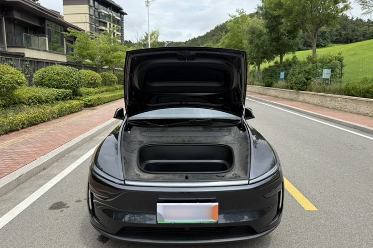 Used Tesla Model Y 2025 Rear-Wheel Drive First Edition Engine Bay