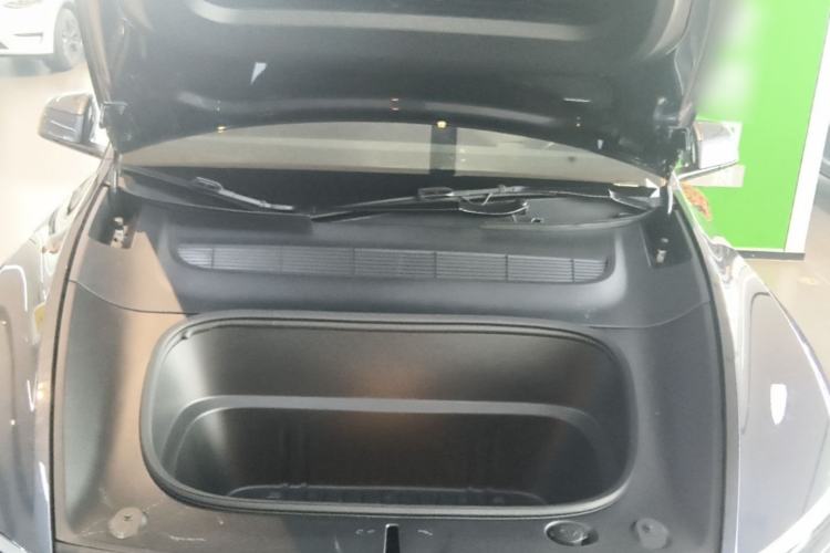 Used Tesla Model Y 2025 Rear-Wheel-Drive Version Engine Bay