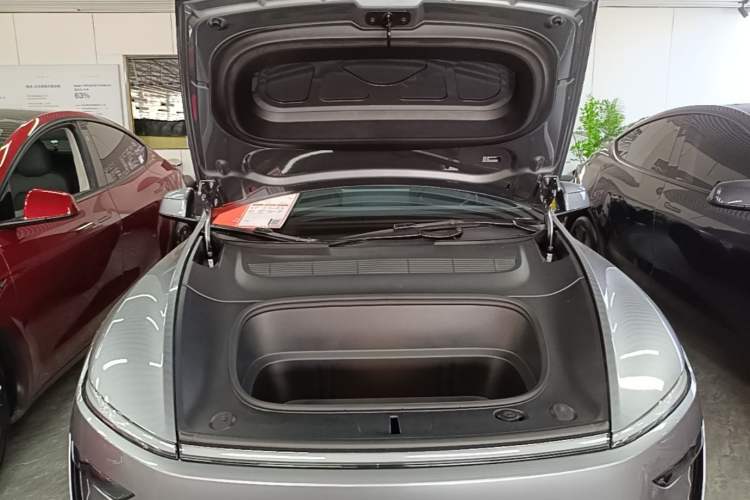 Used Tesla Model Y 2025 Long-Range All-Wheel-Drive Version Engine Bay