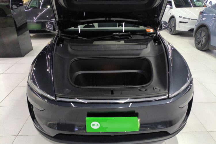 Used Tesla Model Y 2025 Rear-Wheel-Drive Version Engine Bay