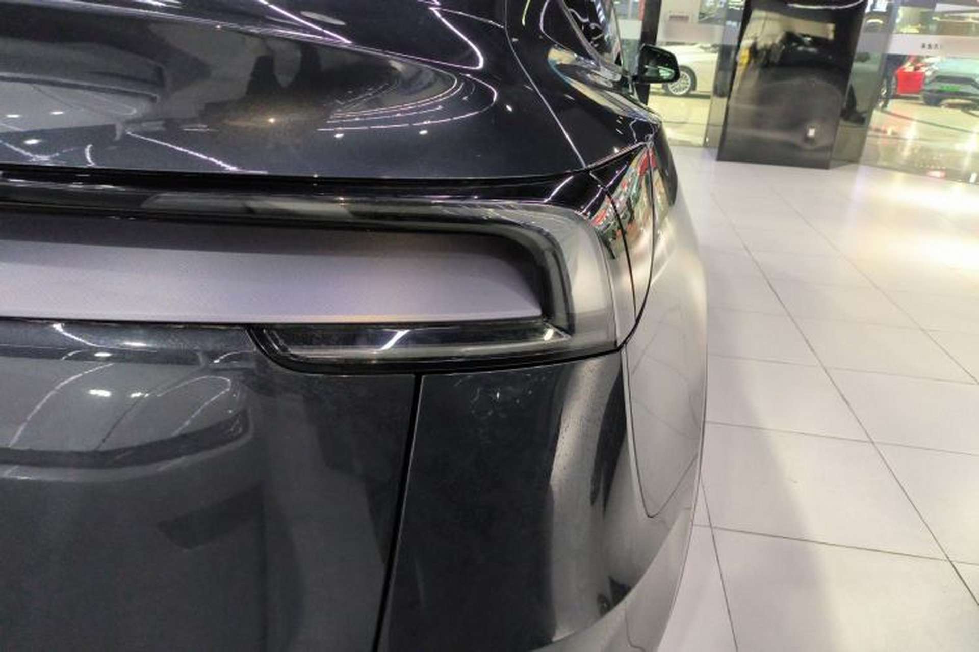 Used Tesla Model Y 2025 Rear-Wheel-Drive Version Exterior 3