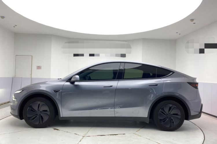 Used Tesla Model Y 2025 Rear-Wheel-Drive Version Exterior 5