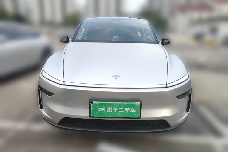 Used Tesla Model Y 2025 Rear-Wheel-Drive Version Front