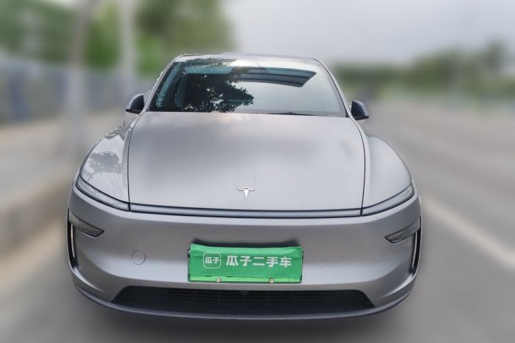 Used Tesla Model Y 2025 Updated Version Long-Range All-Wheel Drive Front