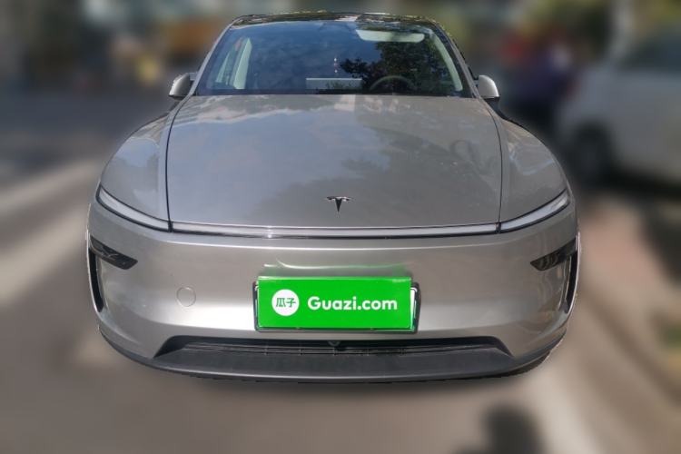 Used Tesla Model Y 2025 Rear-Wheel Drive First Edition Front