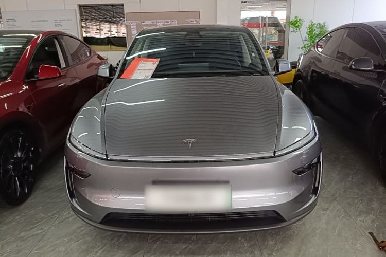 Used Tesla Model Y 2025 Long-Range All-Wheel-Drive Version Front