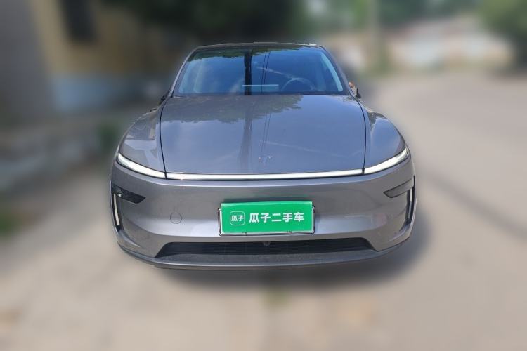 Used Tesla Model Y 2025 Rear-Wheel-Drive Version Front