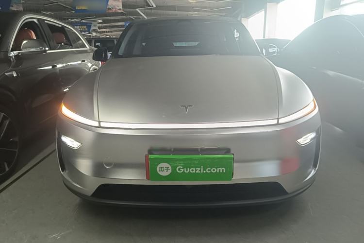 Used Tesla Model Y 2025 Rear-Wheel-Drive Version Front