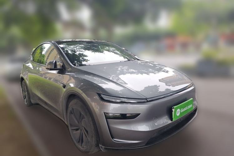 Used Tesla Model Y 2025 Long-Range All-Wheel Drive First Edition Front Right 45 Deg