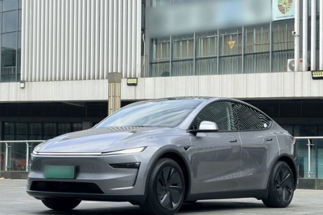Used Tesla Model Y 2025 Rear-Wheel-Drive Version