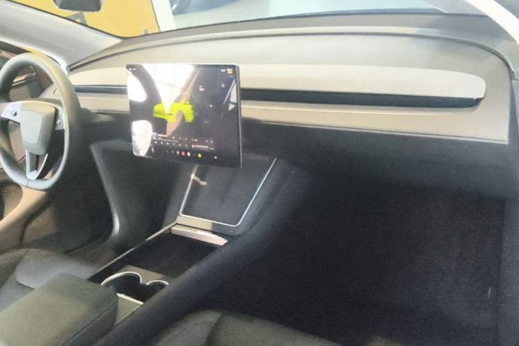 Used Tesla Model Y 2025 Rear-Wheel-Drive Version Instrument Cluster