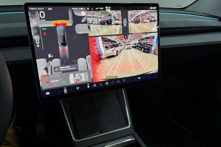 Used Tesla Model Y 2025 Long-Range All-Wheel Drive First Edition Interior 1