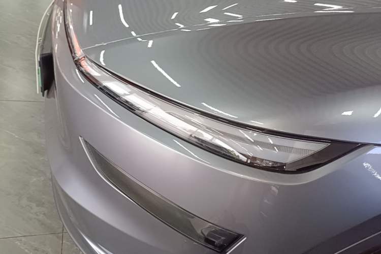 Used Tesla Model Y 2025 Long-Range All-Wheel-Drive Version Left Front Headlight