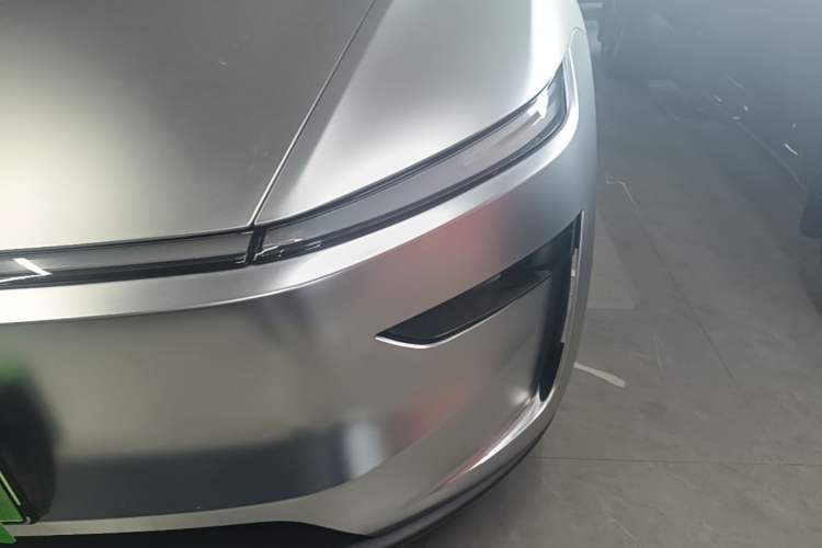 Used Tesla Model Y 2025 Rear-Wheel-Drive Version Left Front Headlight