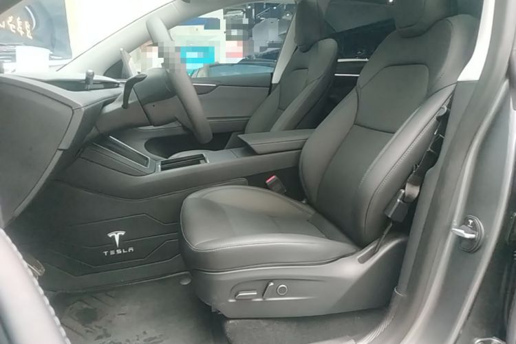 Used Tesla Model Y 2025 Rear-Wheel-Drive Version Left Front Seat