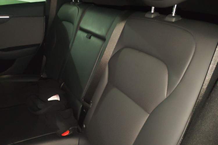 Used Tesla Model Y 2025 Rear-Wheel-Drive Version Left Rear Seat