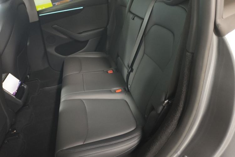 Used Tesla Model Y 2025 Rear-Wheel-Drive Version Left Rear Seat