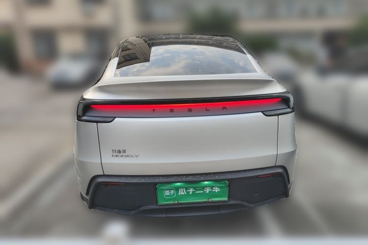 Used Tesla Model Y 2025 Rear-Wheel-Drive Version Rear