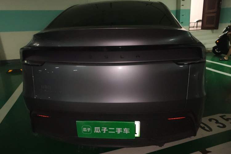 Used Tesla Model Y 2025 Rear-Wheel-Drive Version Rear