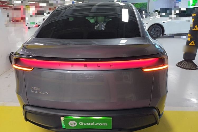 Used Tesla Model Y 2025 Rear-Wheel-Drive Version Rear
