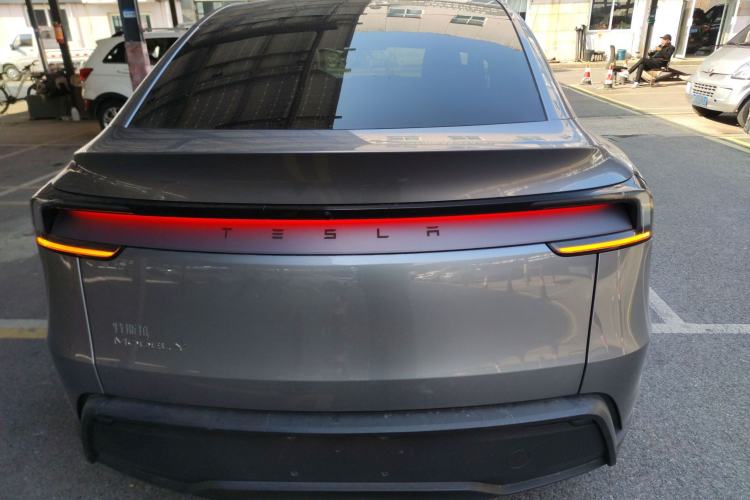 Used Tesla Model Y 2025 Rear-Wheel-Drive Version Rear