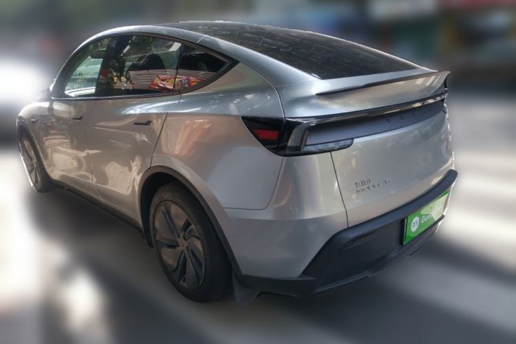 Used Tesla Model Y 2025 Rear-Wheel Drive First Edition Rear Left 45 Deg
