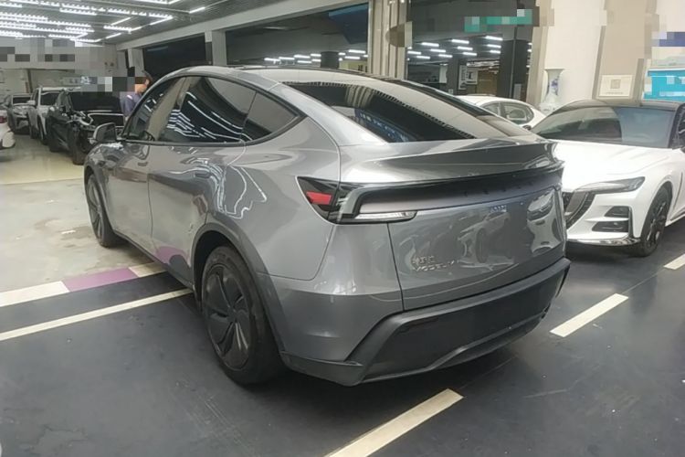 Used Tesla Model Y 2025 Rear-Wheel-Drive Version Rear Left 45 Deg