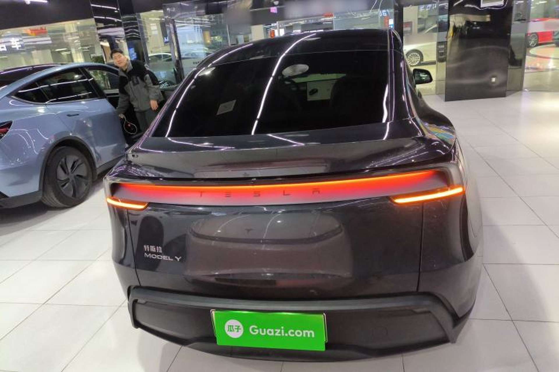 Used Tesla Model Y 2025 Rear-Wheel-Drive Version Rear