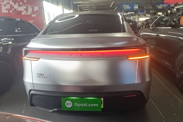 Used Tesla Model Y 2025 Rear-Wheel-Drive Version Rear