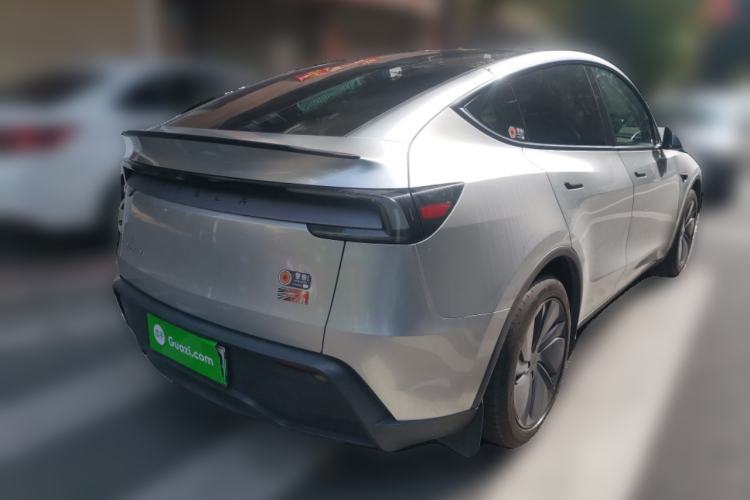 Used Tesla Model Y 2025 Rear-Wheel Drive First Edition Rear Right 45 Deg